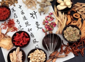 Có nên điều trị yếu sinh lý nam bằng liệu pháp Dông Y không?